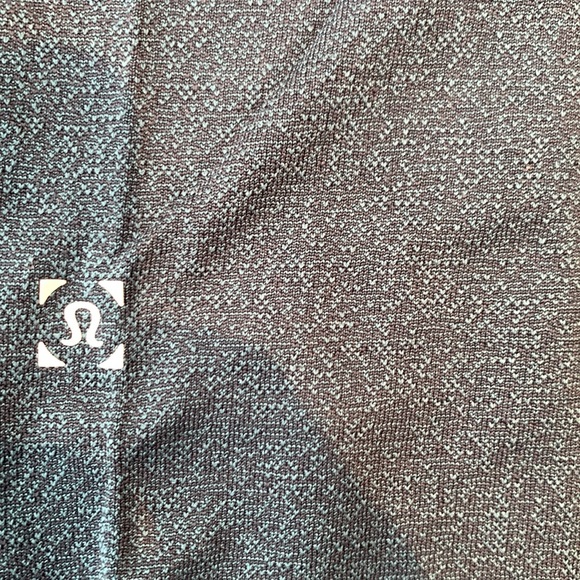 Lululemon Metal Vent Shirt - Picture 3 of 3
